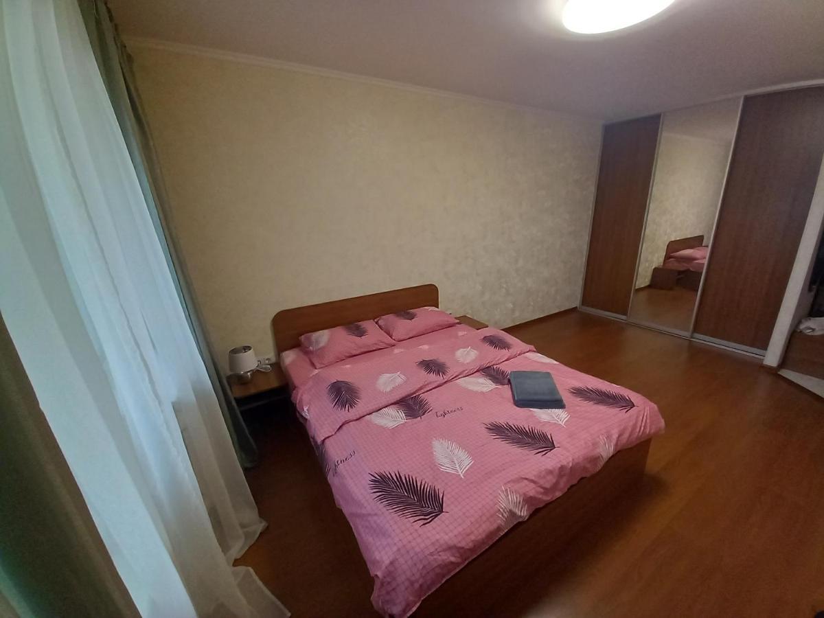 Apartment Darnitca เคียฟ ภายนอก รูปภาพ
